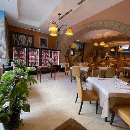 Hotel 99 Cannelle Л'Акуила Экстерьер фото